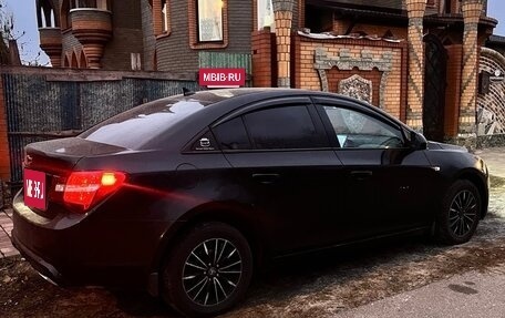 Chevrolet Cruze II, 2010 год, 810 000 рублей, 4 фотография