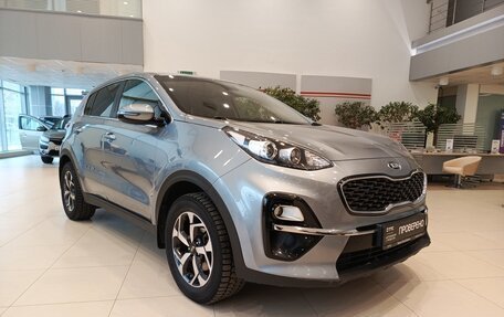 KIA Sportage IV рестайлинг, 2019 год, 2 100 000 рублей, 3 фотография