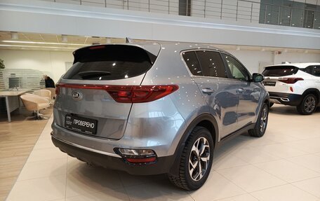 KIA Sportage IV рестайлинг, 2019 год, 2 100 000 рублей, 5 фотография