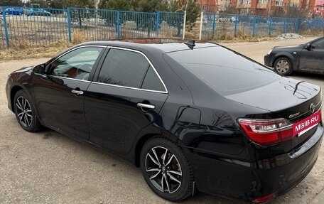 Toyota Camry, 2017 год, 2 450 000 рублей, 6 фотография