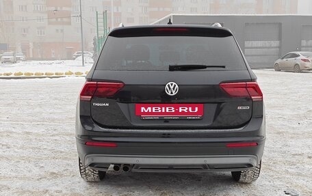 Volkswagen Tiguan II, 2018 год, 2 850 000 рублей, 5 фотография