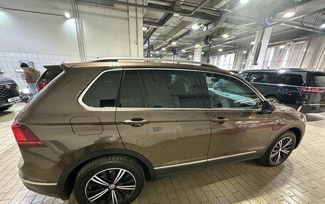 Volkswagen Tiguan II, 2018 год, 3 147 000 рублей, 16 фотография