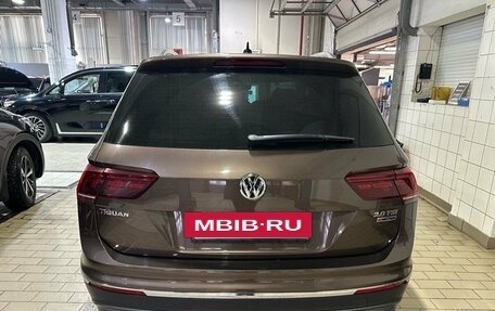 Volkswagen Tiguan II, 2018 год, 3 147 000 рублей, 12 фотография