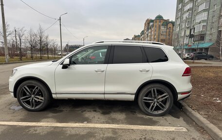 Volkswagen Touareg III, 2015 год, 2 450 000 рублей, 2 фотография