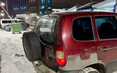 Chevrolet Niva I рестайлинг, 2003 год, 300 000 рублей, 5 фотография