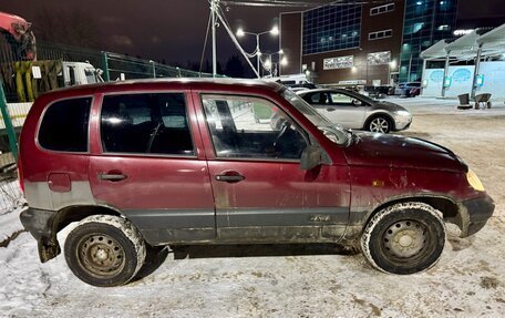 Chevrolet Niva I рестайлинг, 2003 год, 300 000 рублей, 4 фотография