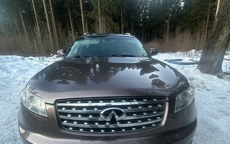 Infiniti FX I, 2004 год, 850 000 рублей, 3 фотография