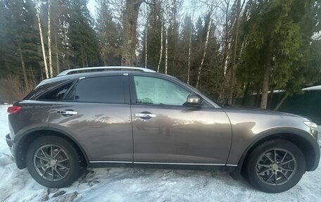 Infiniti FX I, 2004 год, 850 000 рублей, 4 фотография