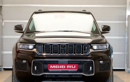 Jeep Grand Cherokee, 2022 год, 6 989 000 рублей, 2 фотография