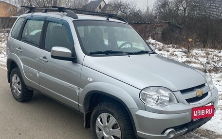 Chevrolet Niva I рестайлинг, 2015 год, 730 000 рублей, 2 фотография