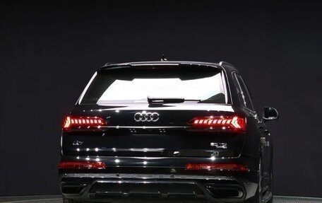 Audi Q7, 2022 год, 9 000 000 рублей, 4 фотография