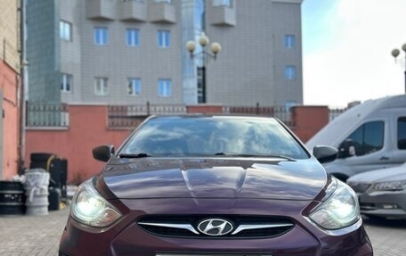 Hyundai Solaris II рестайлинг, 2011 год, 880 000 рублей, 5 фотография