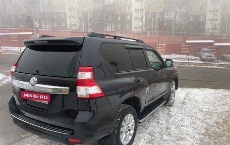 Toyota Land Cruiser Prado 150 рестайлинг 2, 2014 год, 3 750 000 рублей, 4 фотография