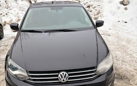 Volkswagen Polo VI (EU Market), 2015 год, 1 000 000 рублей, 1 фотография