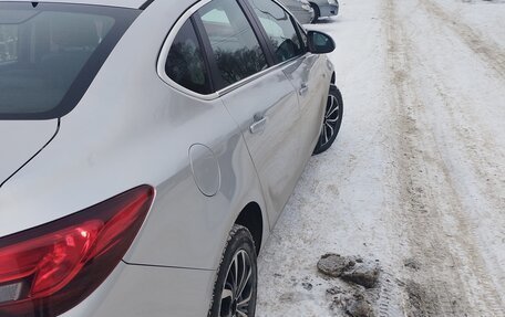 Opel Astra J, 2014 год, 930 000 рублей, 6 фотография