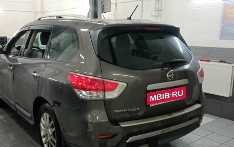 Nissan Pathfinder, 2015 год, 2 100 000 рублей, 4 фотография