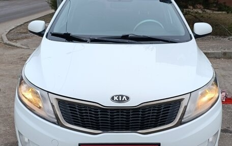 KIA Rio III рестайлинг, 2011 год, 700 000 рублей, 1 фотография