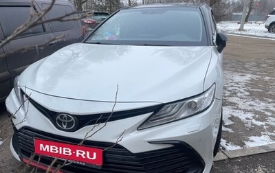 Toyota Camry, 2021 год, 4 000 000 рублей, 1 фотография