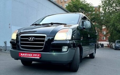 Hyundai Starex I рестайлинг, 2006 год, 420 000 рублей, 2 фотография