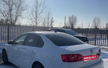 Volkswagen Jetta VI, 2011 год, 850 000 рублей, 3 фотография