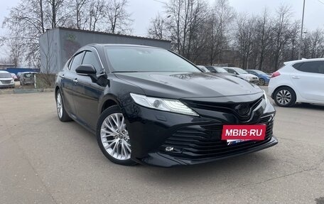 Toyota Camry, 2019 год, 3 000 000 рублей, 2 фотография