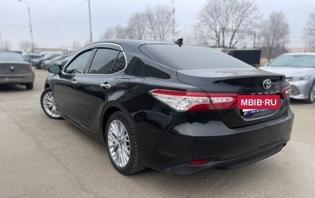 Toyota Camry, 2019 год, 3 000 000 рублей, 4 фотография