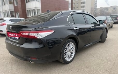 Toyota Camry, 2019 год, 3 000 000 рублей, 5 фотография