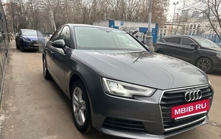 Audi A4, 2019 год, 3 160 000 рублей, 3 фотография