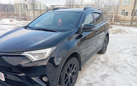 Toyota RAV4, 2018 год, 2 850 000 рублей, 9 фотография