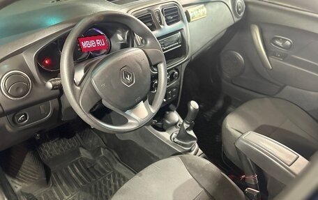 Renault Logan II, 2015 год, 550 000 рублей, 3 фотография