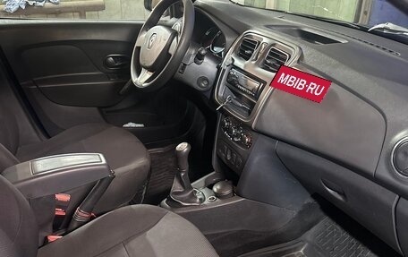 Renault Logan II, 2015 год, 550 000 рублей, 4 фотография