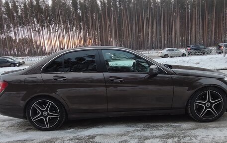 Mercedes-Benz C-Класс, 2013 год, 1 750 000 рублей, 7 фотография