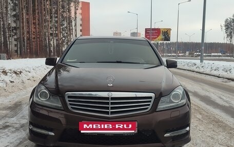 Mercedes-Benz C-Класс, 2013 год, 1 750 000 рублей, 2 фотография