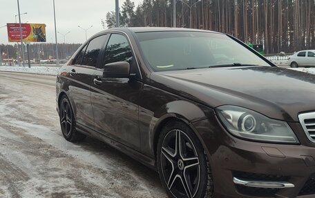 Mercedes-Benz C-Класс, 2013 год, 1 750 000 рублей, 10 фотография