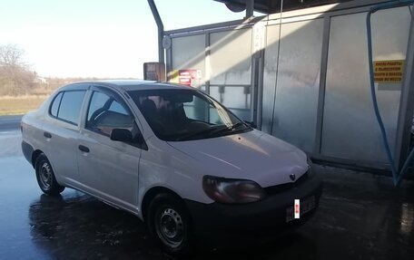 Toyota Platz, 2001 год, 360 000 рублей, 2 фотография