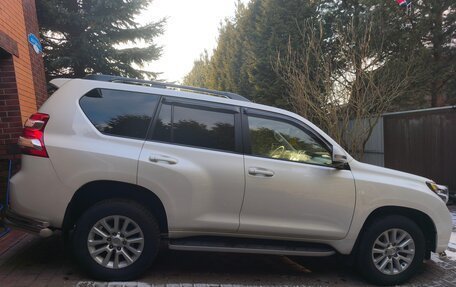 Toyota Land Cruiser Prado 150 рестайлинг 2, 2017 год, 4 500 000 рублей, 19 фотография