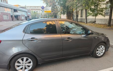 KIA Rio III рестайлинг, 2016 год, 980 000 рублей, 3 фотография