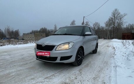 Skoda Fabia II, 2012 год, 570 000 рублей, 1 фотография