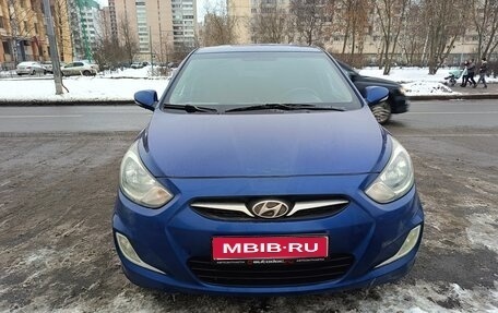 Hyundai Solaris II рестайлинг, 2012 год, 650 000 рублей, 1 фотография