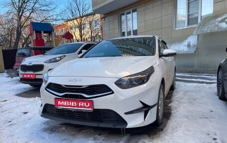 KIA cee'd III, 2021 год, 2 400 000 рублей, 1 фотография