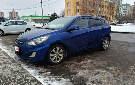 Hyundai Solaris II рестайлинг, 2012 год, 650 000 рублей, 11 фотография