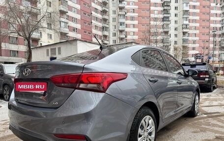 Hyundai Solaris II рестайлинг, 2018 год, 1 200 000 рублей, 4 фотография