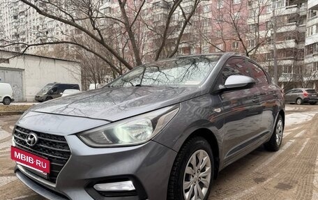 Hyundai Solaris II рестайлинг, 2018 год, 1 200 000 рублей, 6 фотография