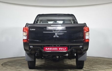 Mitsubishi L200 IV рестайлинг, 2024 год, 6 200 000 рублей, 5 фотография