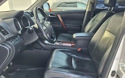 Toyota Highlander III, 2011 год, 2 250 000 рублей, 18 фотография