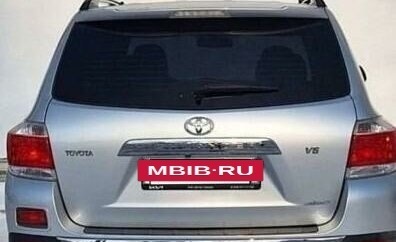 Toyota Highlander III, 2011 год, 2 250 000 рублей, 4 фотография