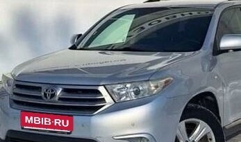 Toyota Highlander III, 2011 год, 2 250 000 рублей, 12 фотография