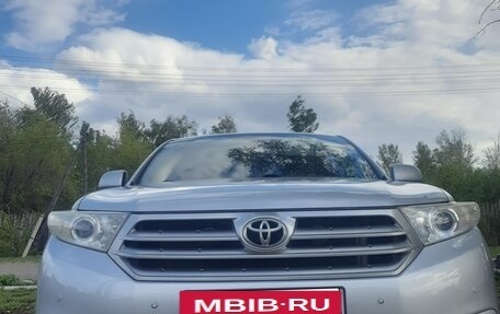 Toyota Highlander III, 2011 год, 2 250 000 рублей, 31 фотография