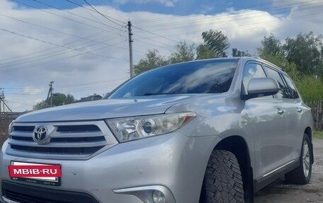 Toyota Highlander III, 2011 год, 2 250 000 рублей, 32 фотография