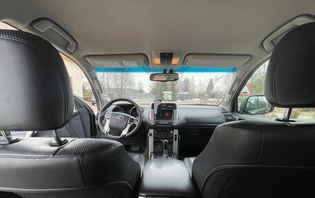 Toyota Land Cruiser Prado 150 рестайлинг 2, 2010 год, 2 350 000 рублей, 13 фотография